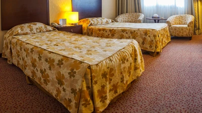 Laleh Hotel
