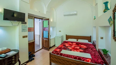 Amirza traditional hotel & hostel