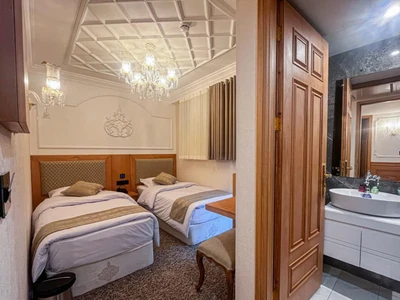 Habib Khan Hotel
