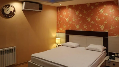 Shabestan Hotel