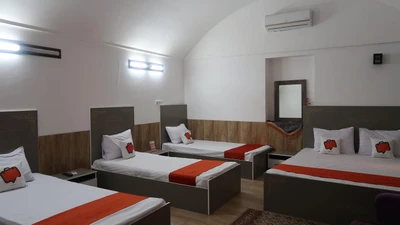 Almas Yazd Traditional Hotel