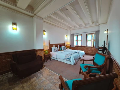 Moshir al-Mamalek Garden Hotel
