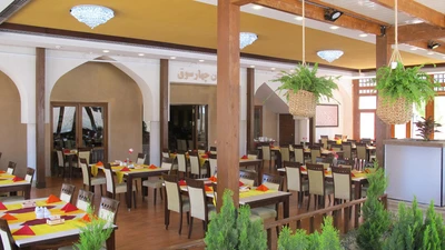 Parsian Safaiyeh Hotel