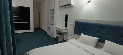 Rose Hotel