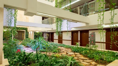 Shirazis Hotel