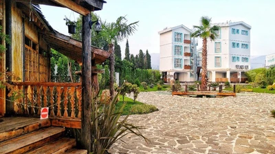 Barooj Hotel