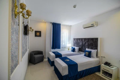 Alvand Hotel