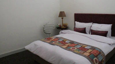 Parsian Tochal Hotel