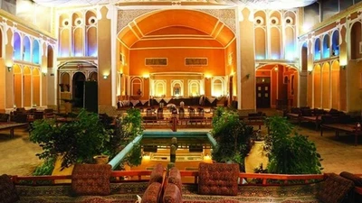 Mozaffar Traditional Hotel