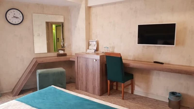 Hormoz Hotel