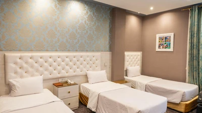 Khajoo Hotel