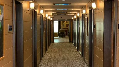 Alborz Hotel