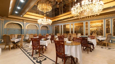 Rose Darvishi Hotel