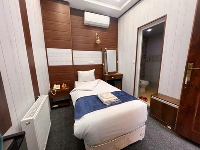 Darbari Hotel