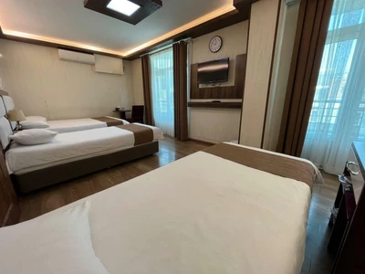 Alborz Hotel