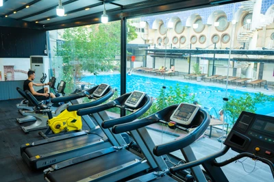 Parsian Enghelab Hotel