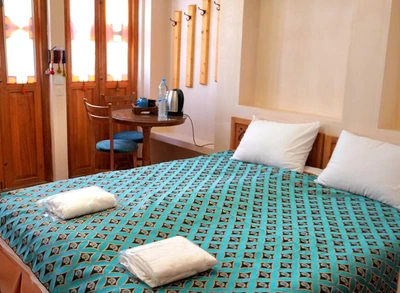 Ashkoob Traditional Hotel