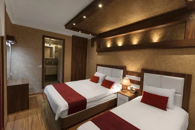 Alborz Hotel