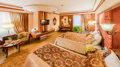 Golden Palace Hotel