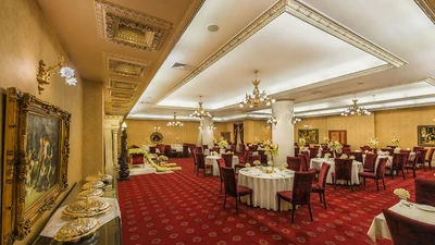 Golden Palace Hotel