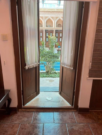 Royaye Ghadim Hotel