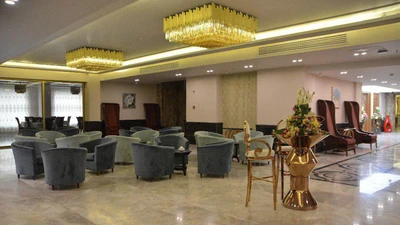 Sarina Hotel