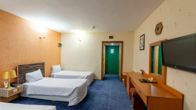 Parsian Ali-Qapu Hotel