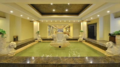 Dariush Grand Hotel