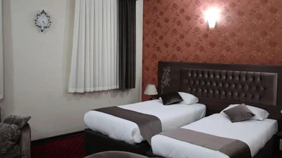 Parsia Grand Hotel