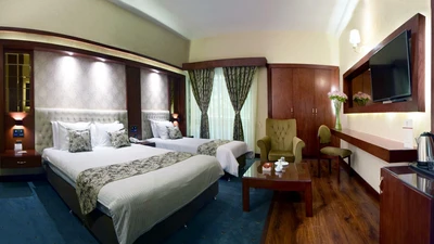 Pardisan Hotel