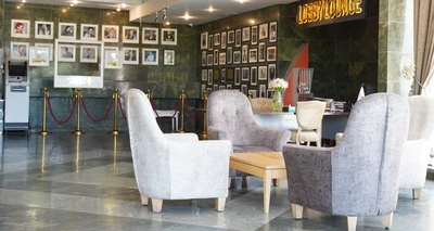 Chamran Grand Hotel