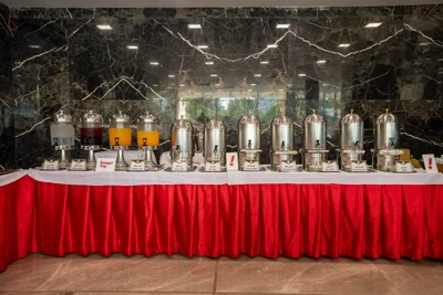 Laleh Hotel
