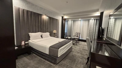 Chamran Grand Hotel