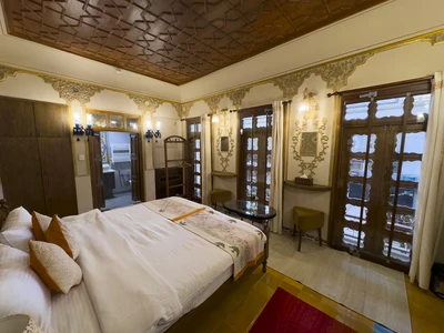 Shahsavaaraan Boutique Hotel