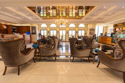 Royal Palace Hotel