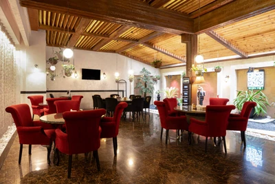 Darvishi Hotel