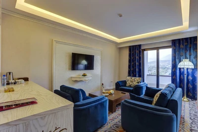 Yasuj Parsian Hotel