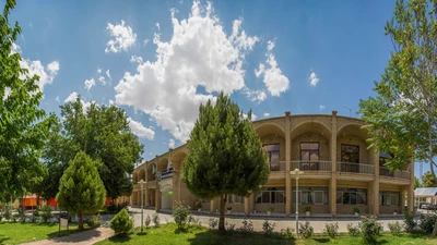 Bastam Tourist Hotel