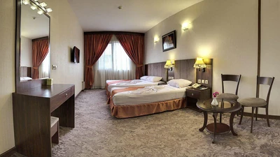 Kiana Hotel