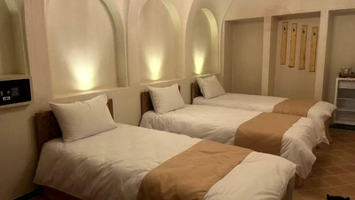 Ashkoob Traditional Hotel
