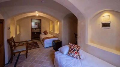 Saraye Falahati Hotel