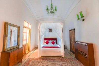 Mandegar House