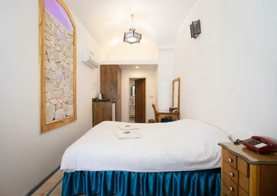 Baba Afzal Hotel