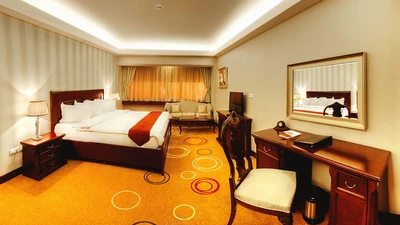 Shiraz Grand Hotel