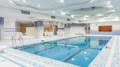 Refah Hotel