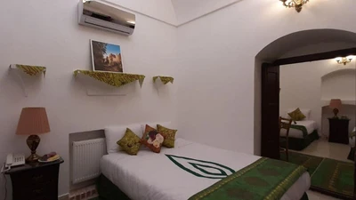 Parsik Hotel