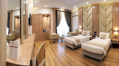 Pardisan Hotel