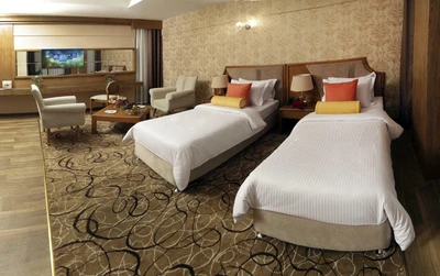 Pardisan Hotel