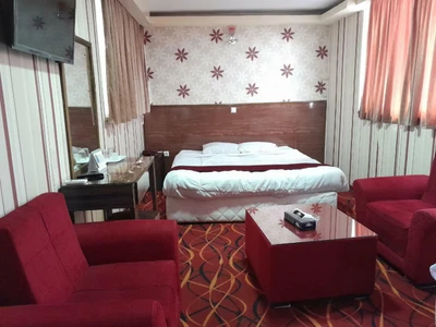 Pouya Hotel