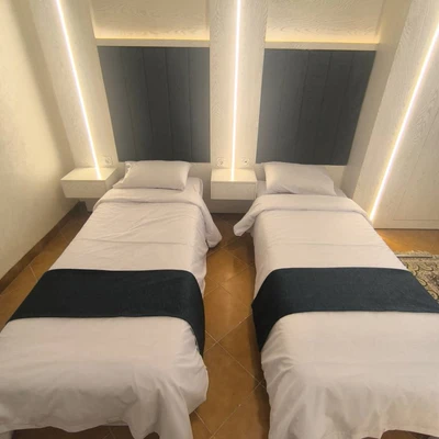 Khaneye Sabz Hotel